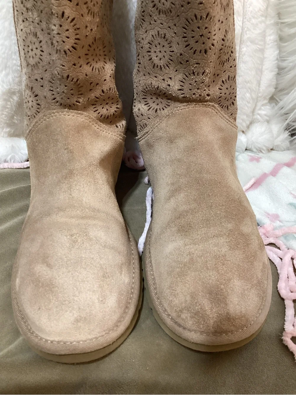 UGG Lo-Pro Shprt Perf Taupe Laser-Cut Suede Mid-Calf Boots